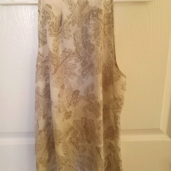 Beautiful Silk Top - Picture 2 of 5